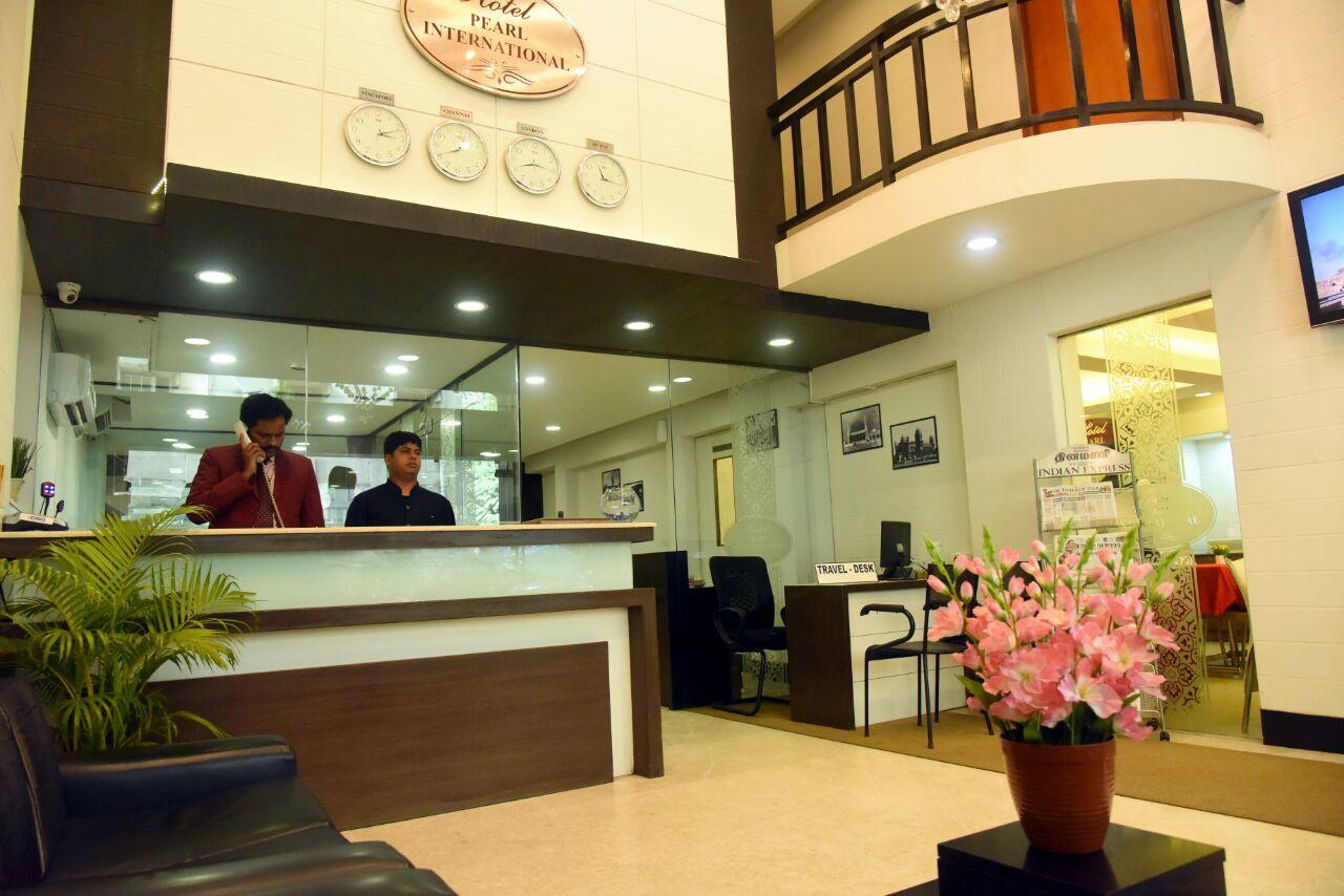 Hotel Pearl International Madras Buitenkant foto