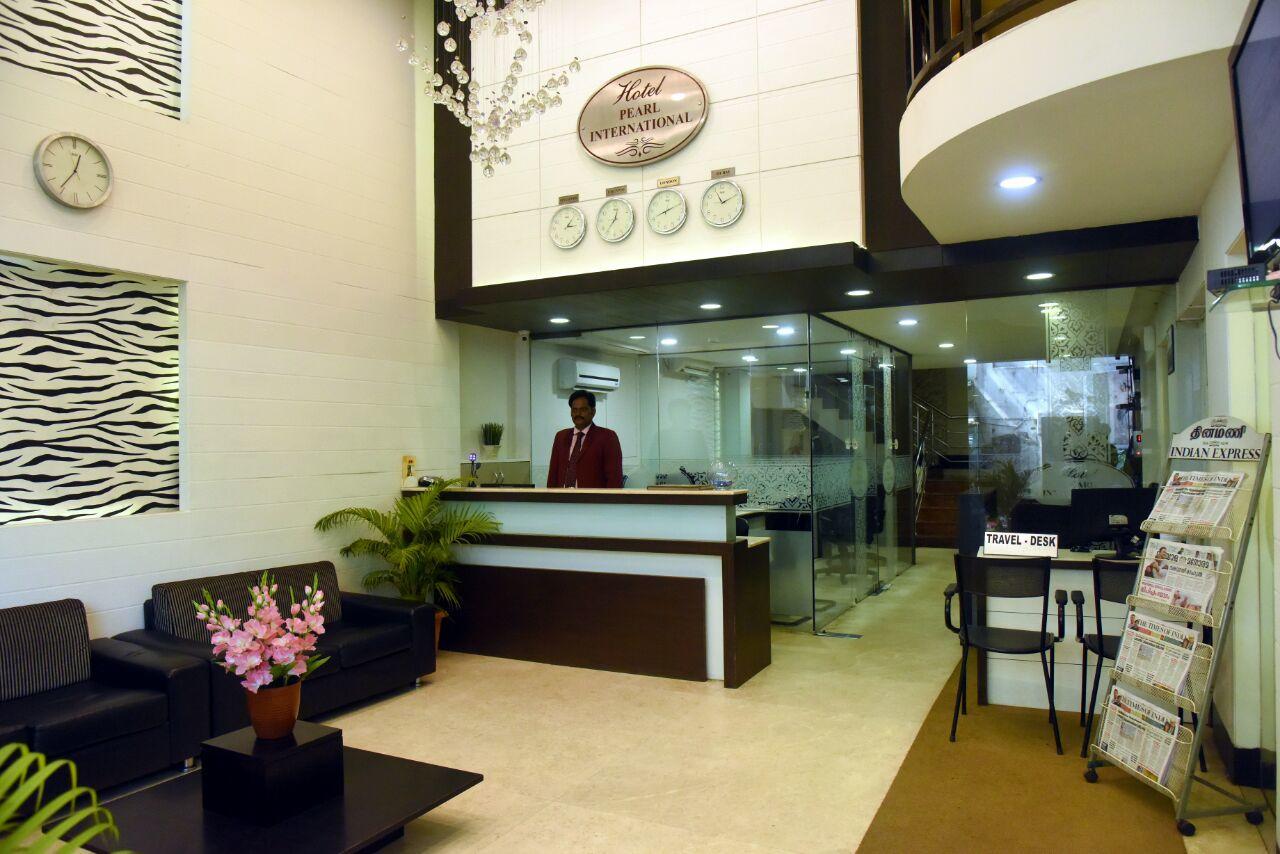 Hotel Pearl International Madras Buitenkant foto