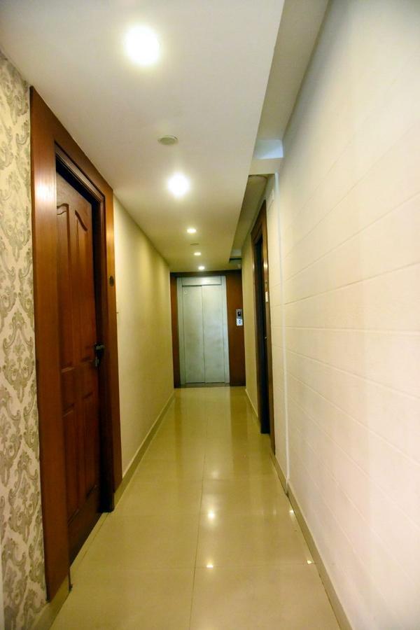 Hotel Pearl International Madras Buitenkant foto